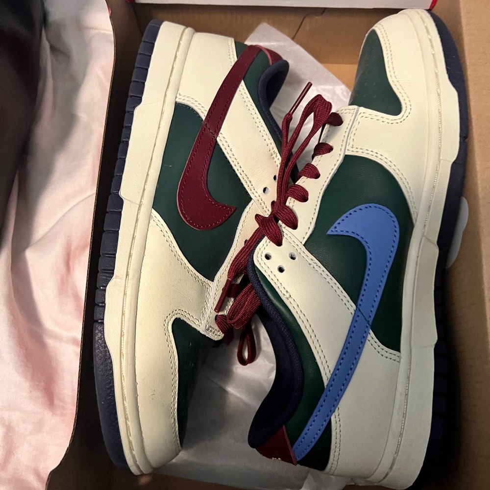 Nike women dunks